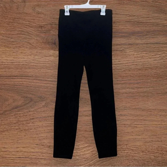 Hue Medium Ultra Leggings with Wide Waistband Black - Picture 4 of 5